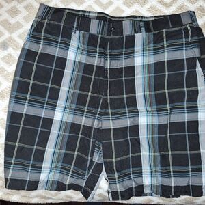 Men's Size 38⁶ Black and Blue Plaid Shorts